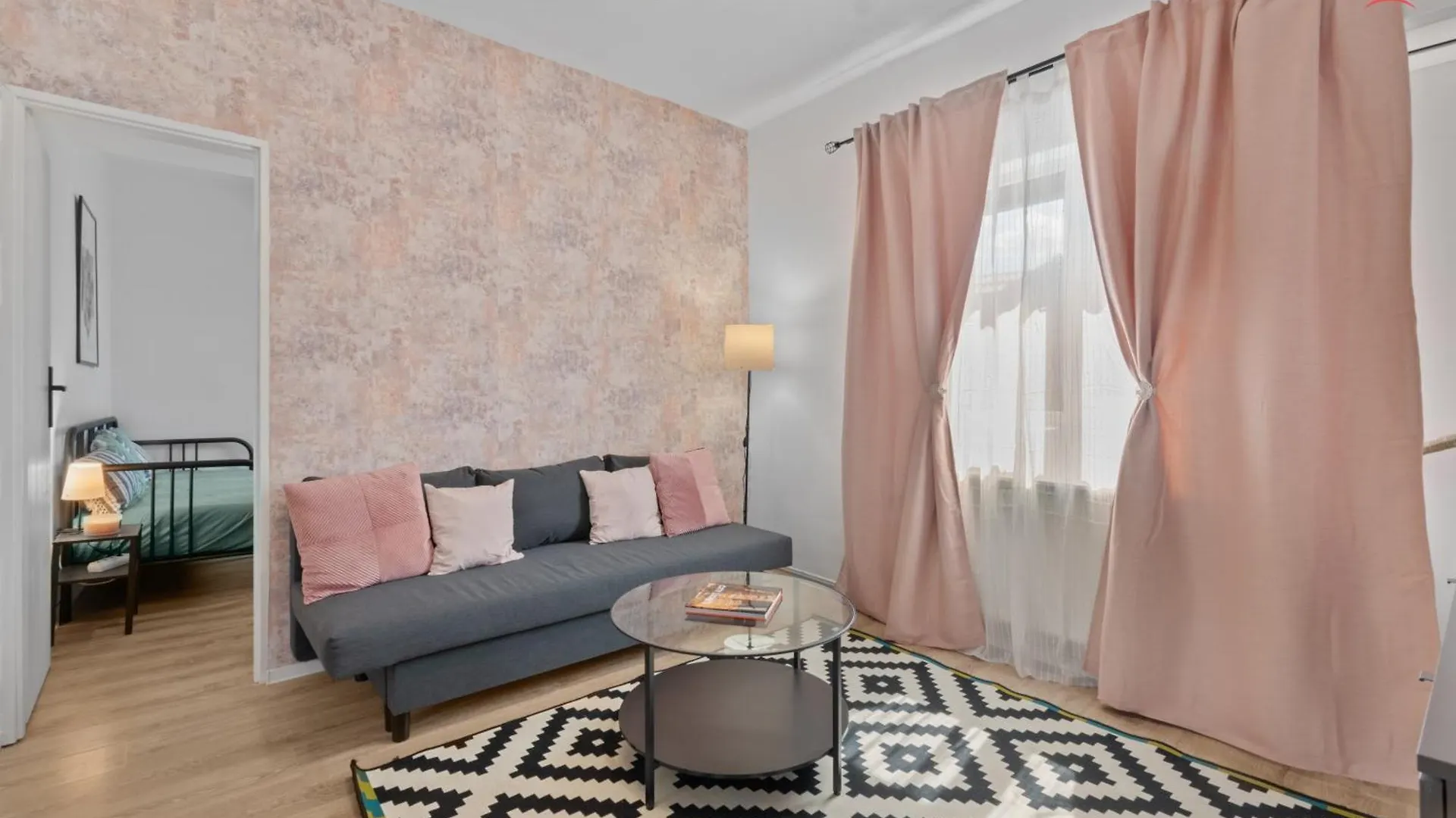 Barney'S Funky Funhouse Apartment Bucharest